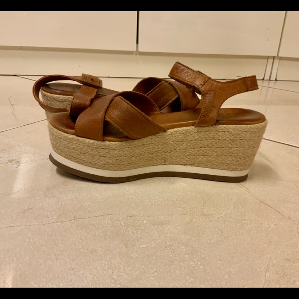 GENUINE LEATHER GREEK WEDGE SANDALS 💙🇬🇷